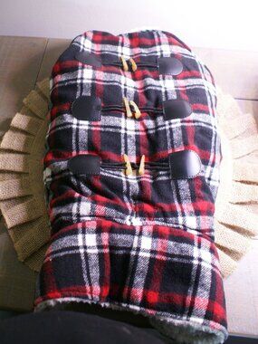 Dog Coat Jacket Bee and Willow Size Large Red Black Flannel Sherpa